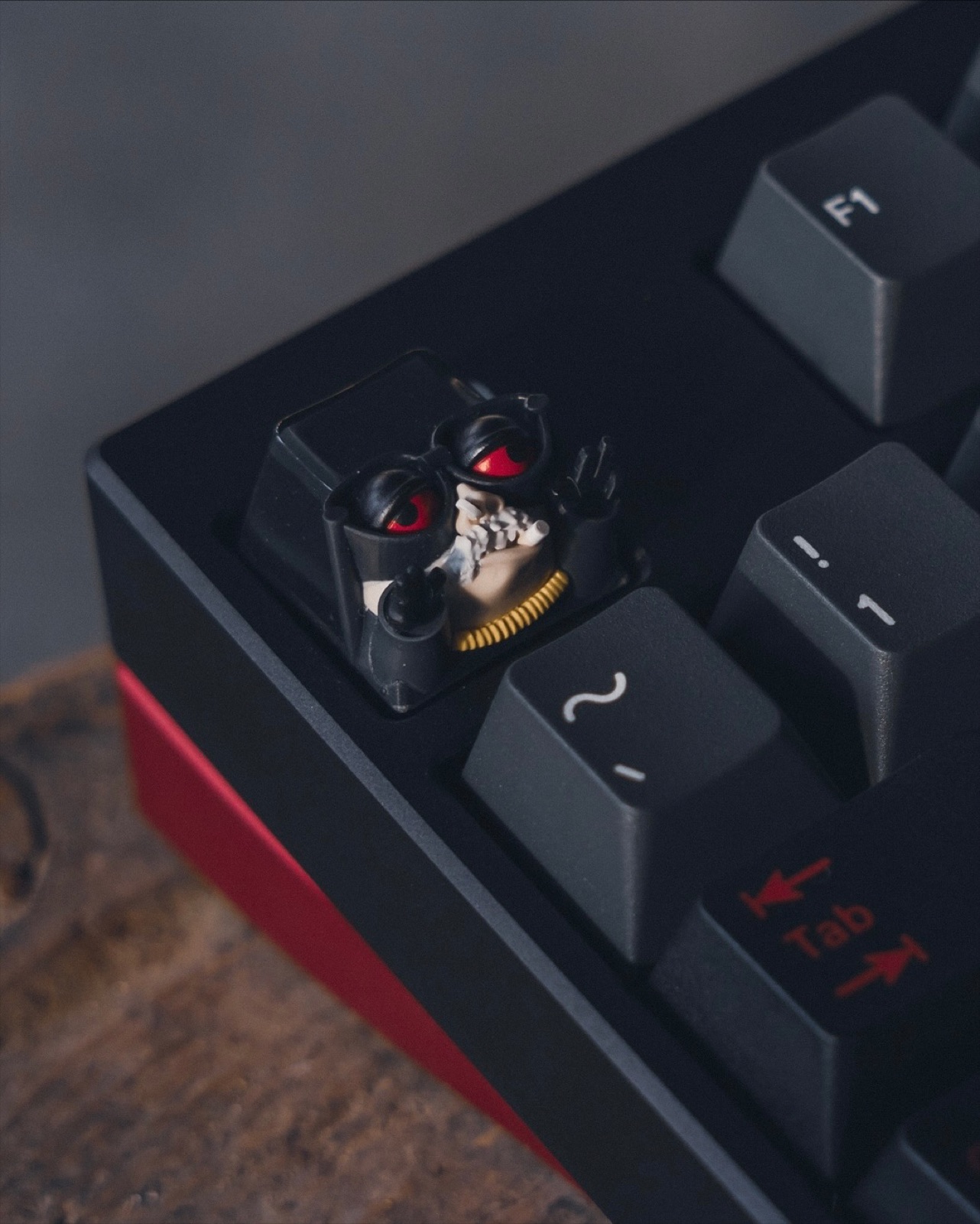 F1-8X V2 — 2
