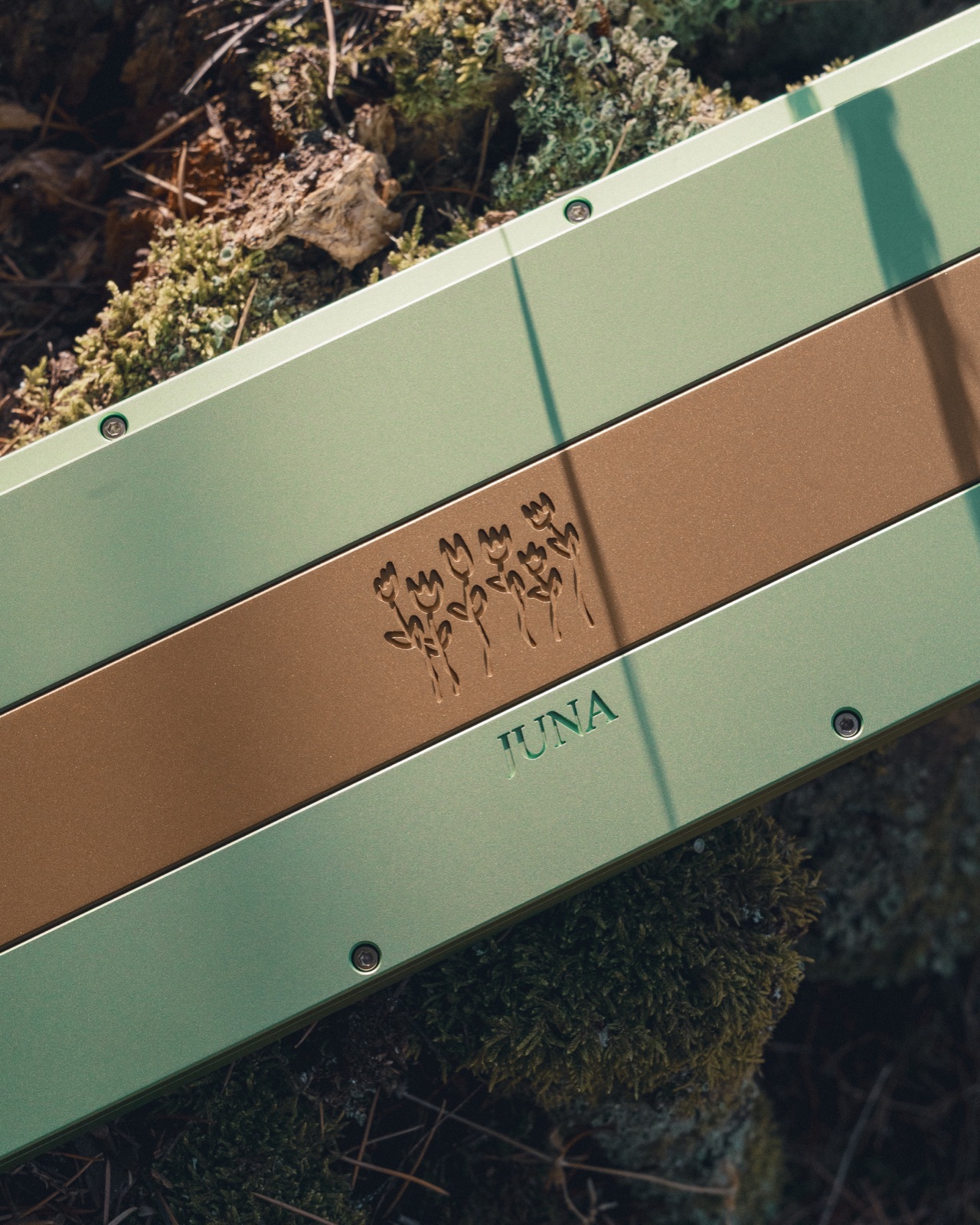 Juna — 3
