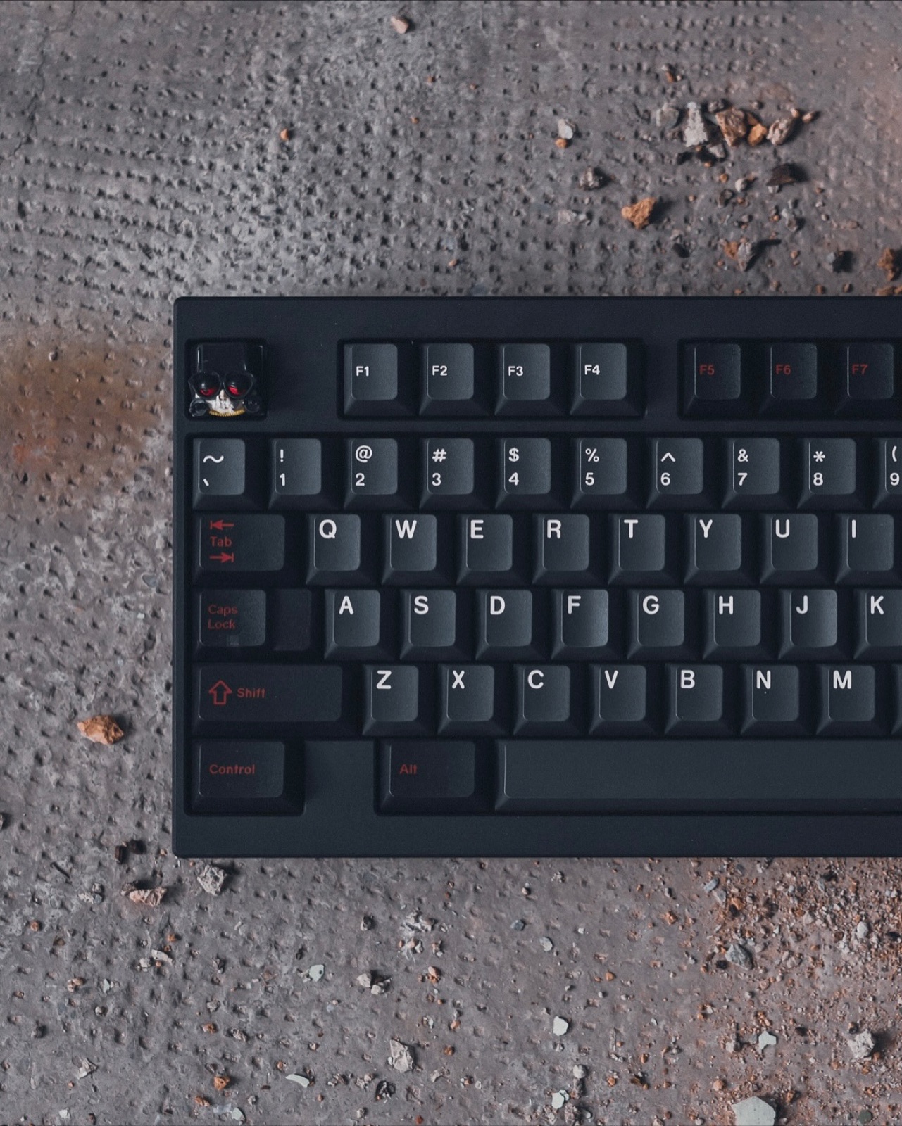 F1-8X V2 — 12