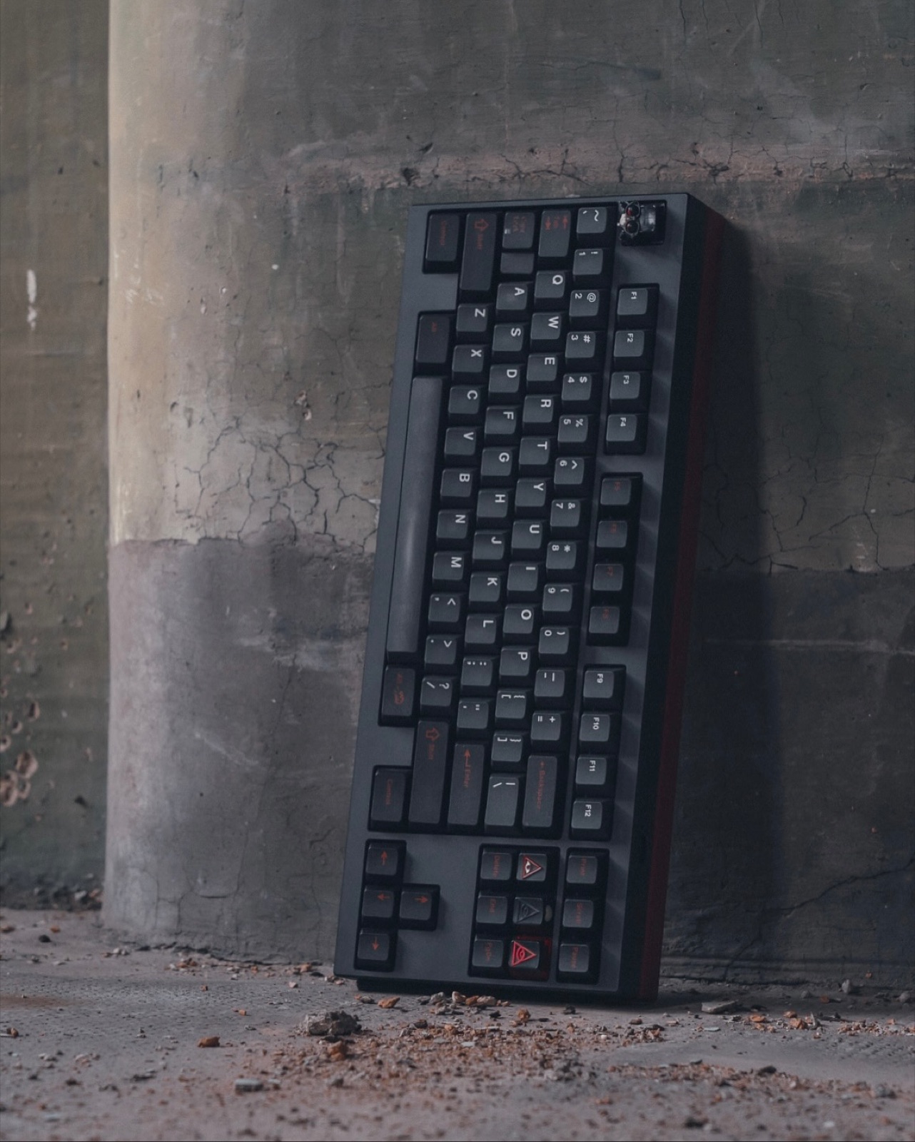 F1-8X V2 — 14